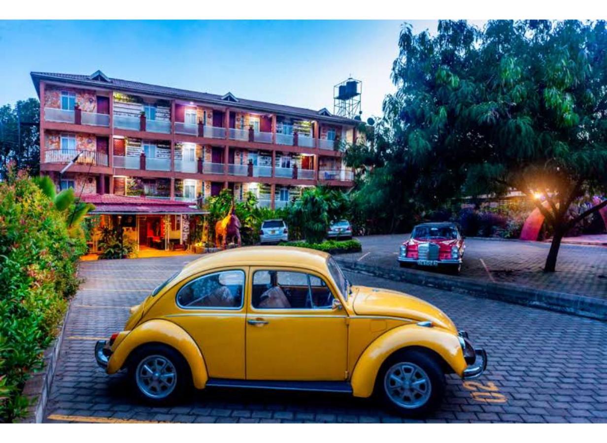 African Tribe Hotel Kampala Dış mekan fotoğraf