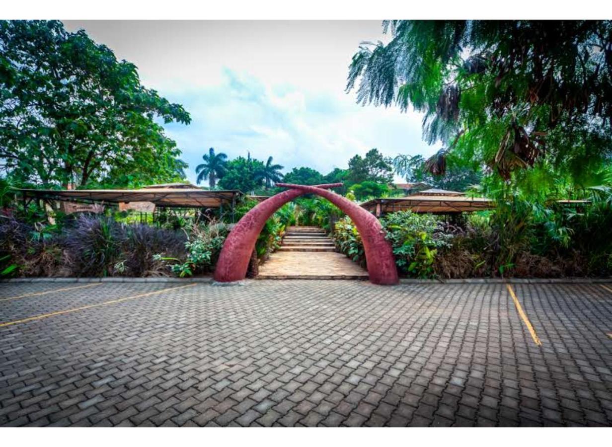 African Tribe Hotel Kampala Dış mekan fotoğraf