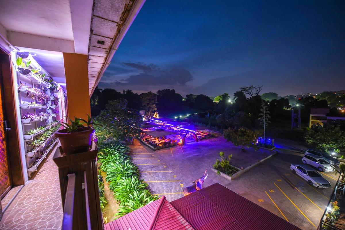 African Tribe Hotel Kampala Dış mekan fotoğraf